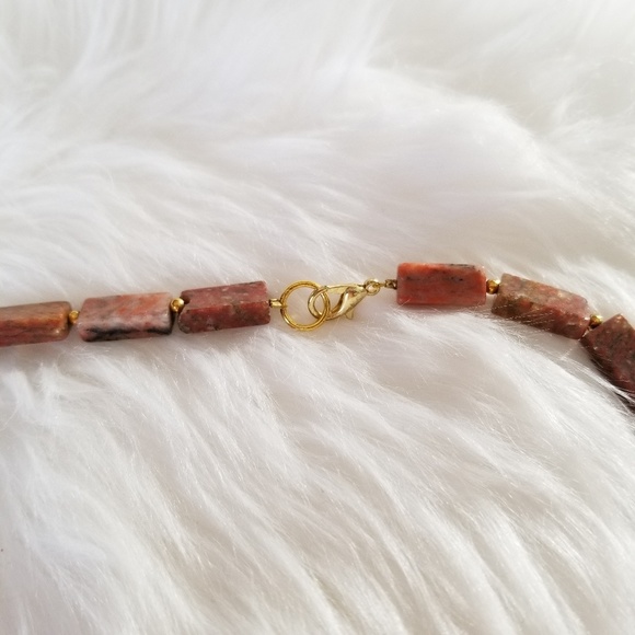 Terra cotta rock necklace - Picture 3 of 4